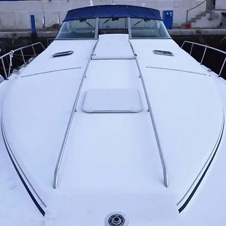 بوتيل Barco Con Encanto Radazul