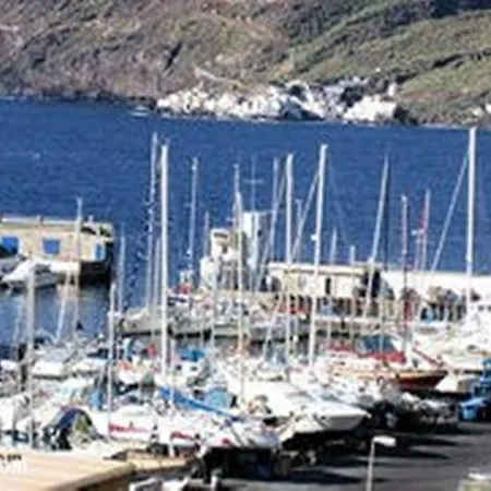 بوتيل Barco Con Encanto Radazul